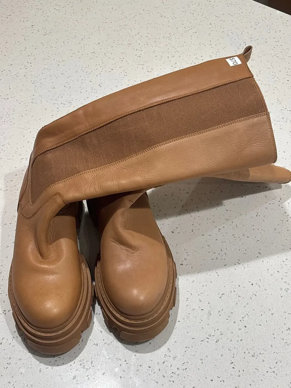 Women’s sz 8 Leather Boots